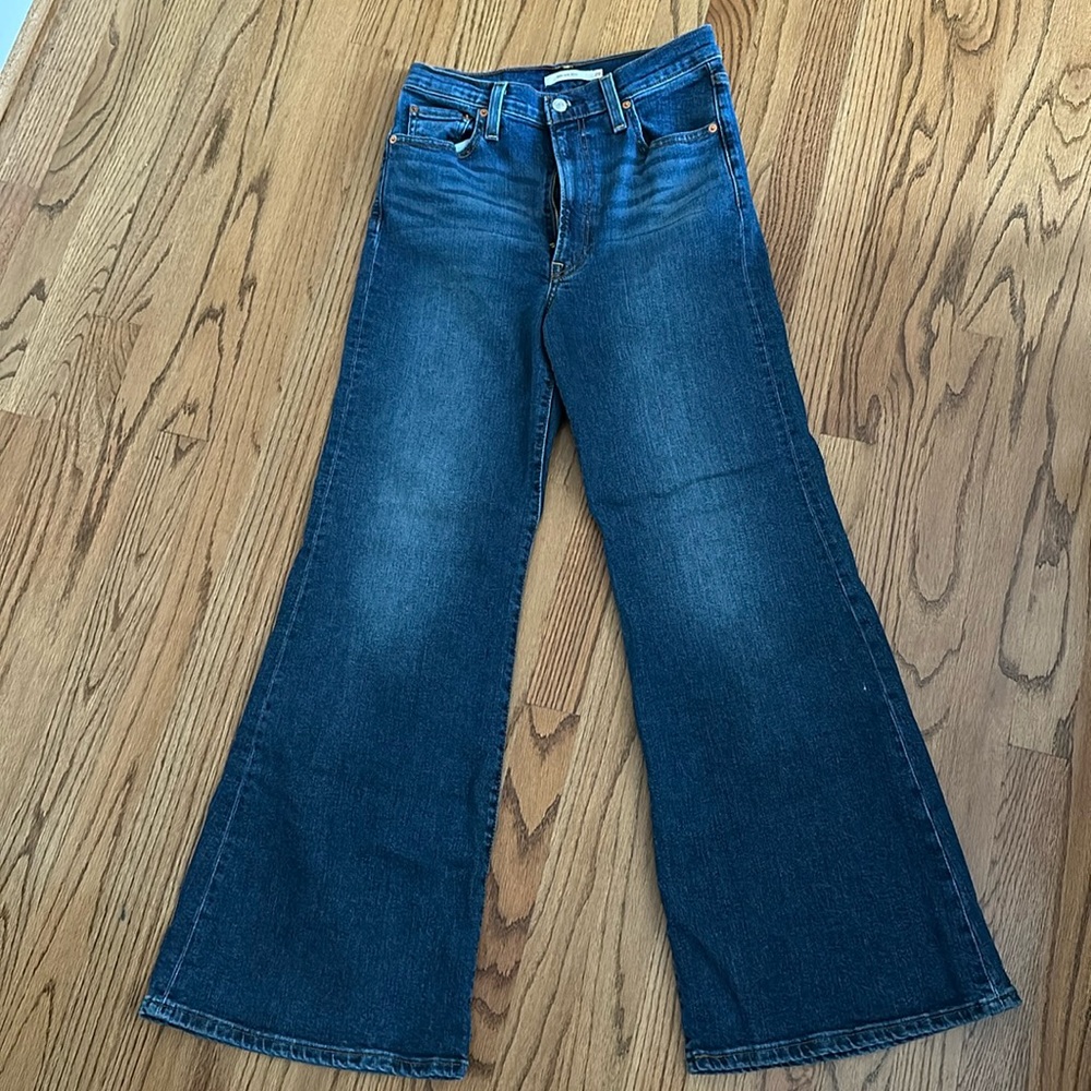 Levi Ribcage Flare jeans